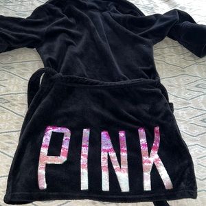 VS pink classic black robe
